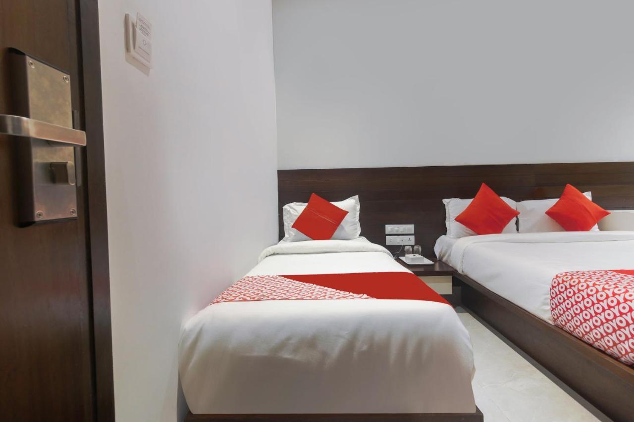 Hotel Flora Suites Мумбаи Экстерьер фото