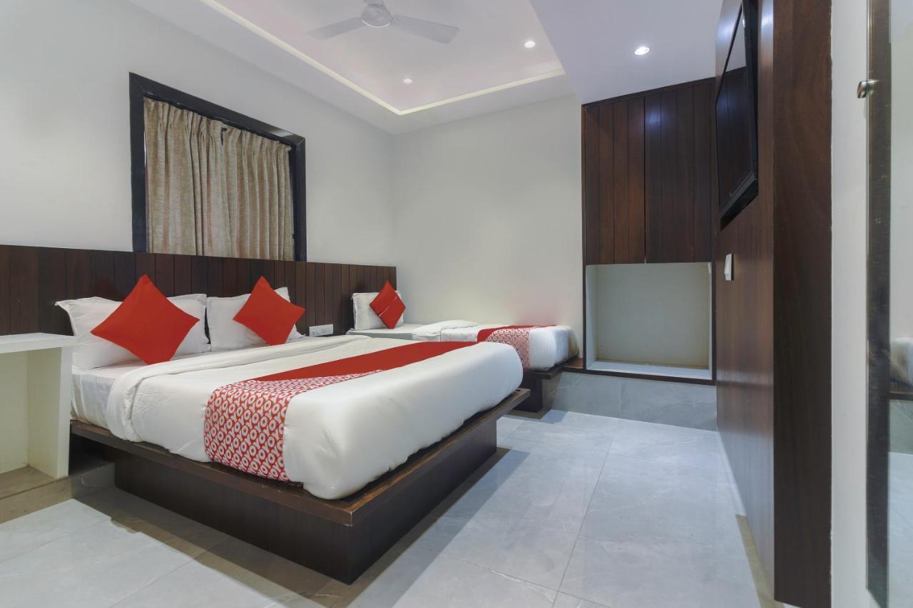 Hotel Flora Suites Мумбаи Экстерьер фото