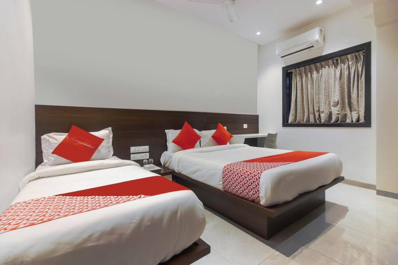 Hotel Flora Suites Мумбаи Экстерьер фото